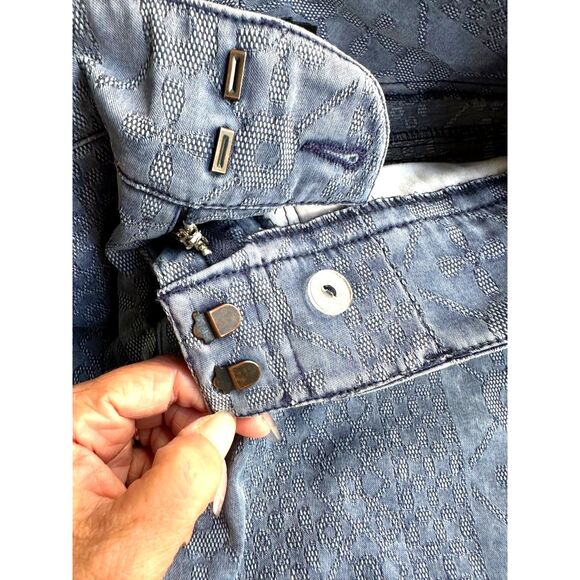 Womyn Blue Gray Flower Lace Wide Leg Jeans Size 4 - Picture 6 of 7